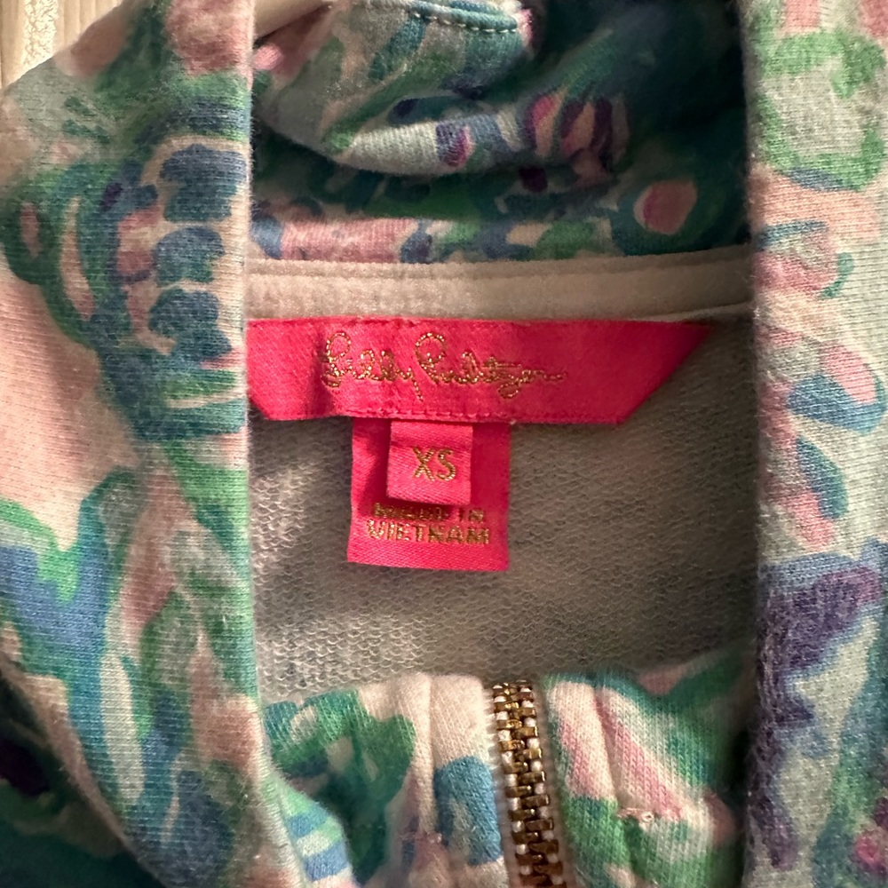 Lilly Pulitzer Pullover - Picture 3 of 3